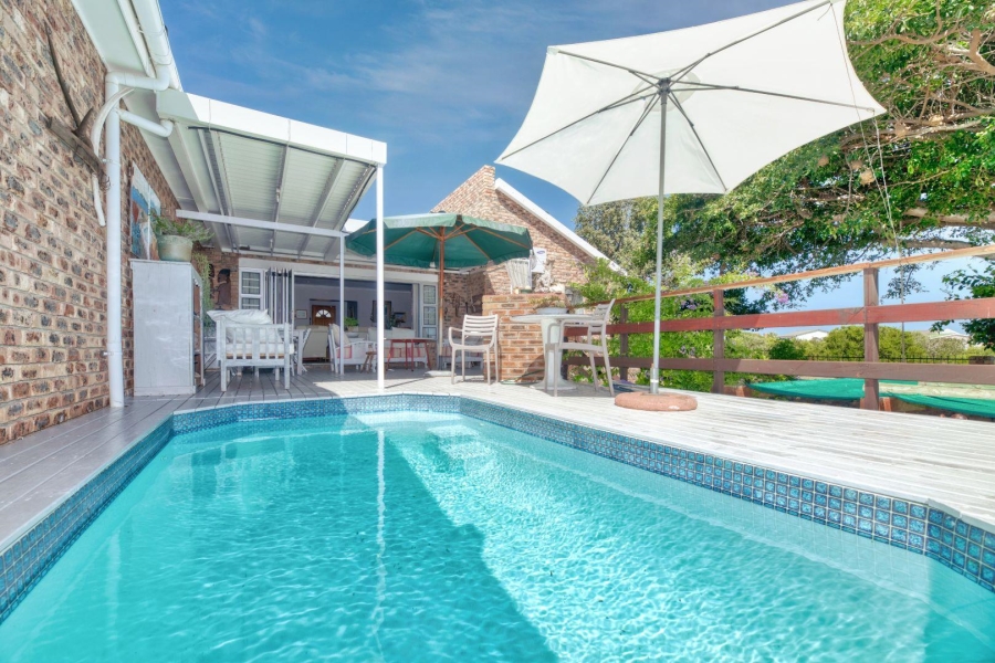 3 Bedroom Property for Sale in De Kelders Western Cape